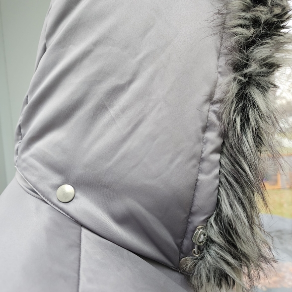 Zero Xposur Silver Faux Fur Trim Hood Down Utility Quilted Puffer Coat - Picture 6 of 16